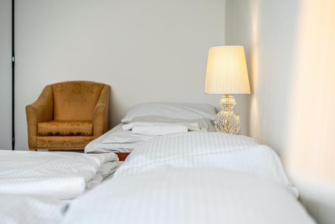 Hotel Fontana เบอร์โน ภายนอก รูปภาพ