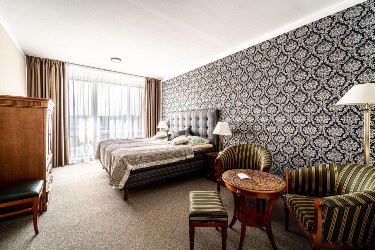 Hotel Fontana เบอร์โน ภายนอก รูปภาพ
