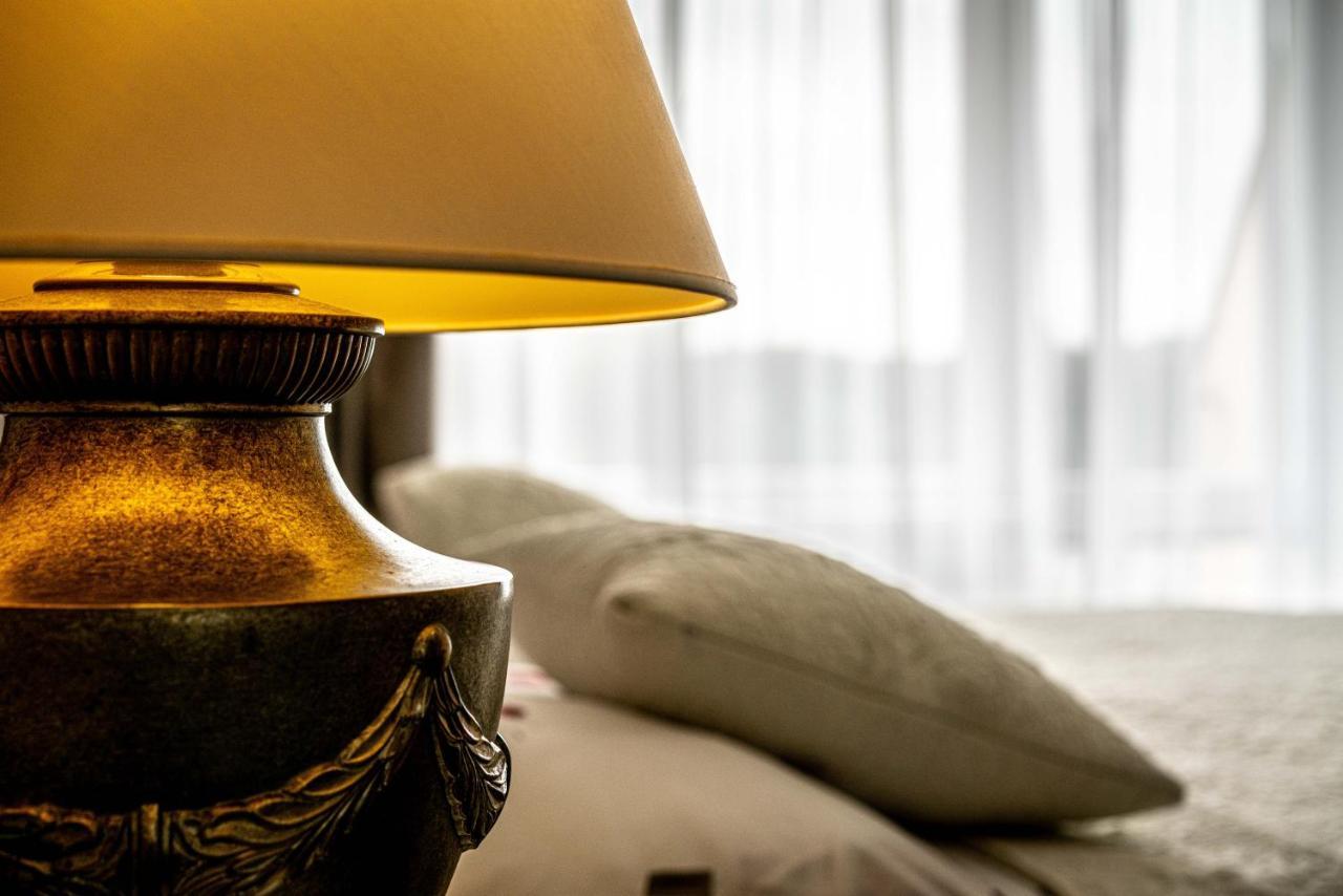 Hotel Fontana เบอร์โน ภายนอก รูปภาพ