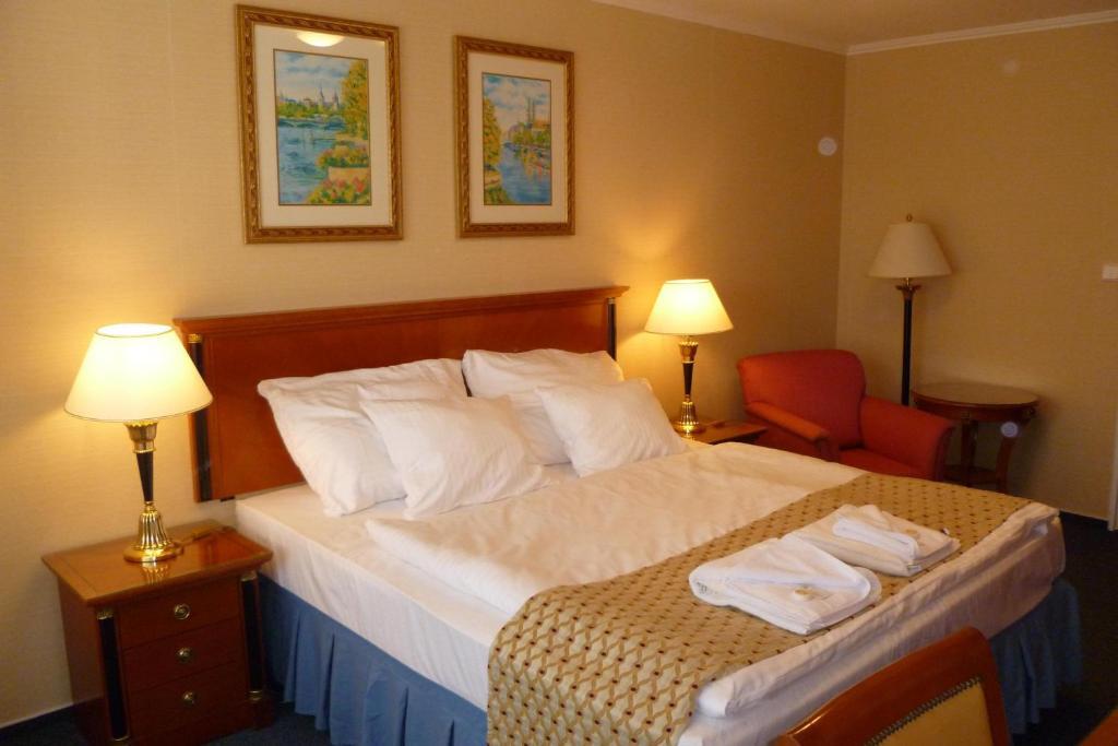 Hotel Fontana เบอร์โน ห้อง รูปภาพ