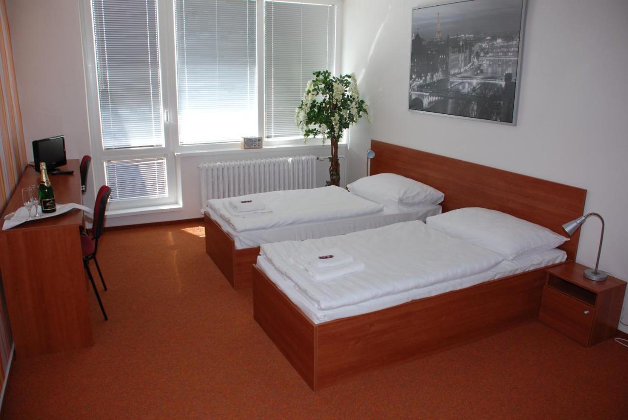 Hotel Fontana เบอร์โน ภายนอก รูปภาพ